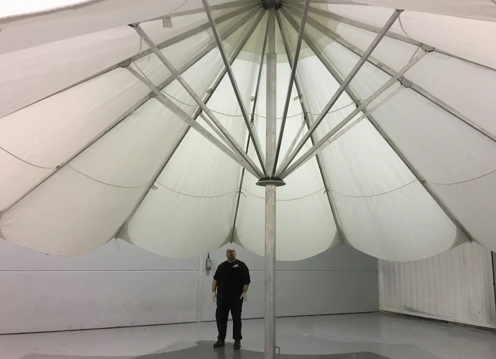 Factory Umbrella Test of a 9m dia Parasol